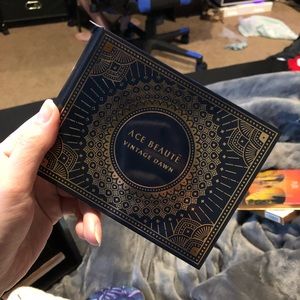 Ace Beaute Vintage Dawn Palette